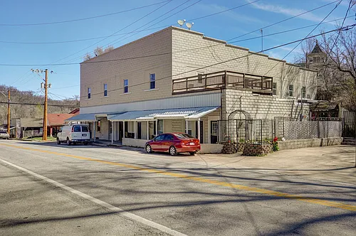 22140 Main St Photo 1