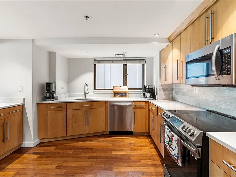 165 Tremont St #401 — Photo 5