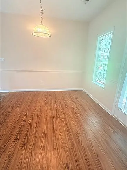 1475 Brookdale Dr — Photo 9