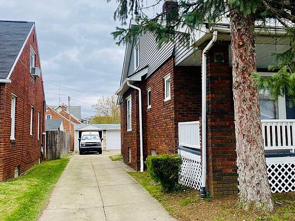 2nd image of 5021 E 110th St #2