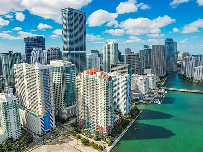 1155 Brickell Bay Dr #CU-2007 — Photo 17