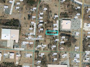 1 Lincoln St #118-119-120, Yadkinville, NC 27055