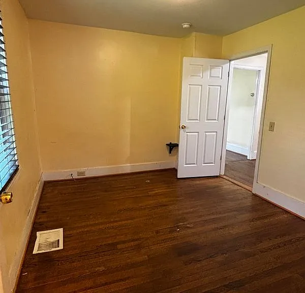 23 Ashuelot St #A — Photo 2