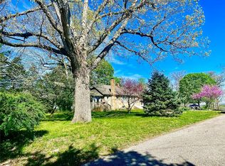 917 Green Hills Rd, Lebanon, MO 65536