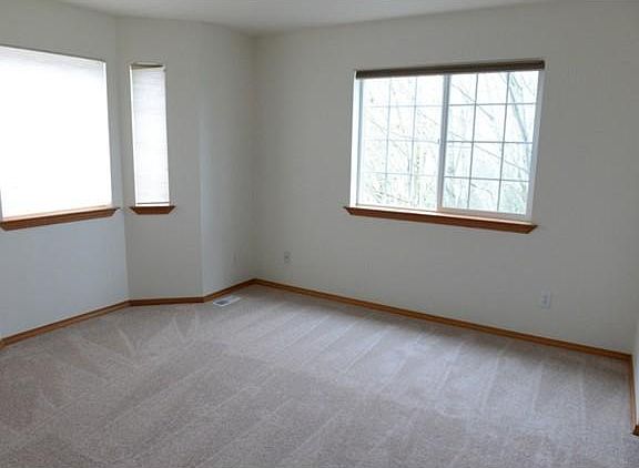 3rd image of 11530 NE 116th St