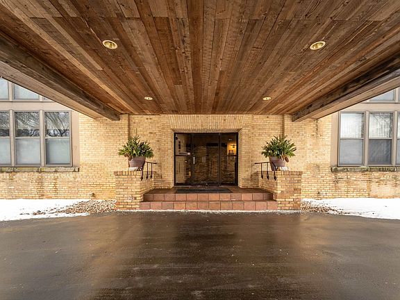 5th image of 1545 Arboretum Dr APT 327