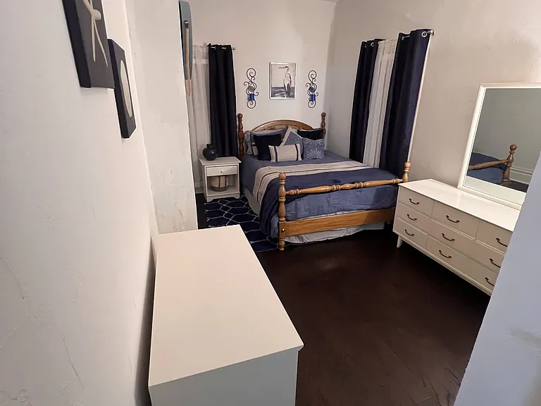 211 Rose Pl #211 — Photo 9