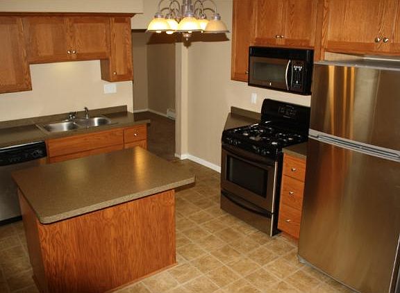 5th image of 444 5th Ave S