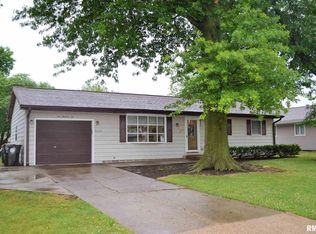 602 N Webster Ave, Jacksonville, IL 62650