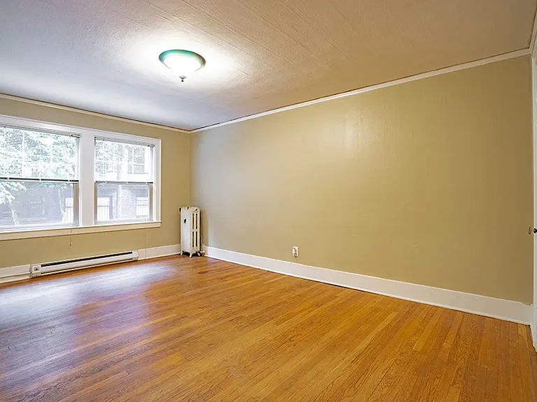 Swansonia Apartments — Photo 21