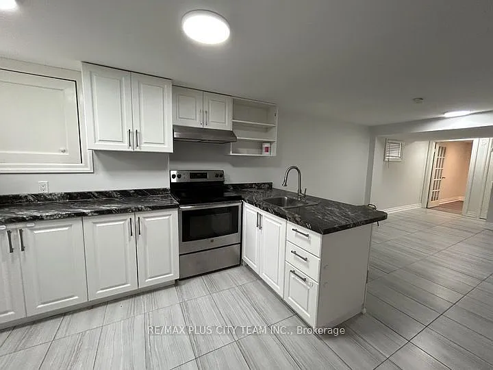 223 Warden Wilson Ave #BASEMENT — Photo 7