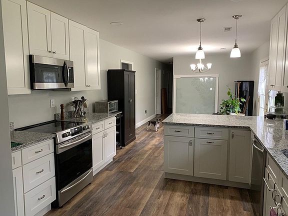 5th image of 3755 Sycamore Dr NW