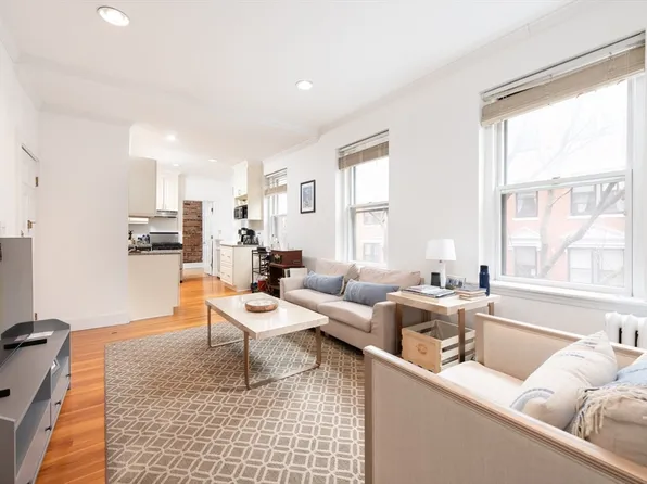 19 Revere St APT 4, Boston, MA 02114