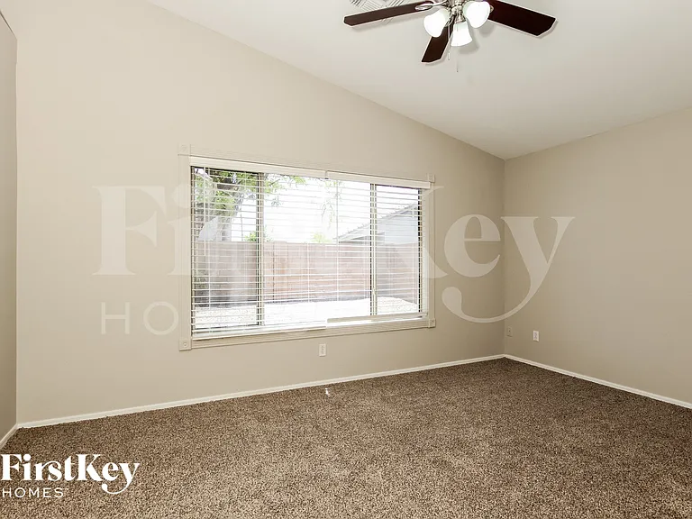 7225 W Blackhawk Dr — Photo 8