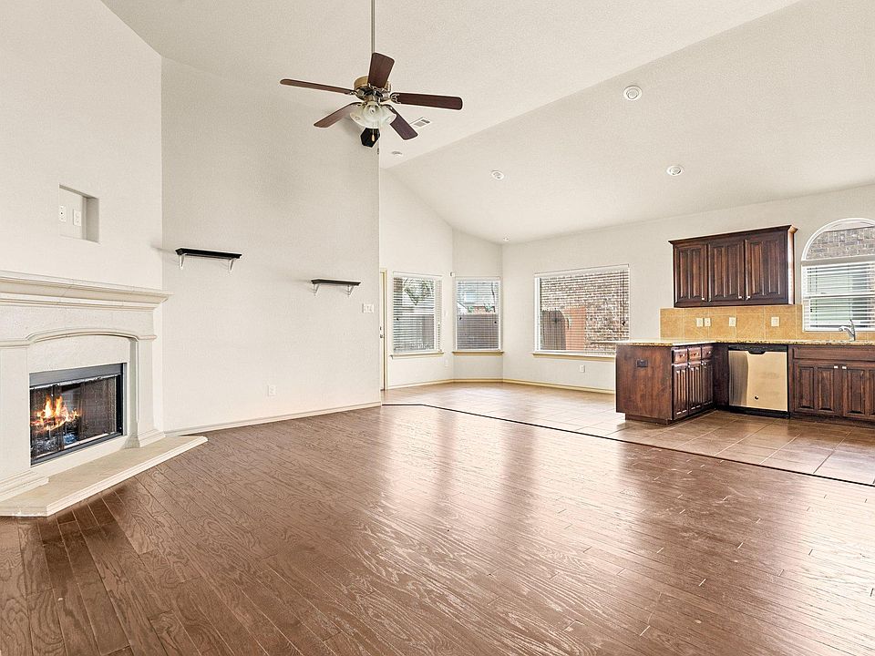 1st image of 6669 Friendsway Dr