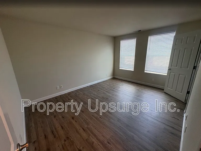140 N 6th St — Photo 12