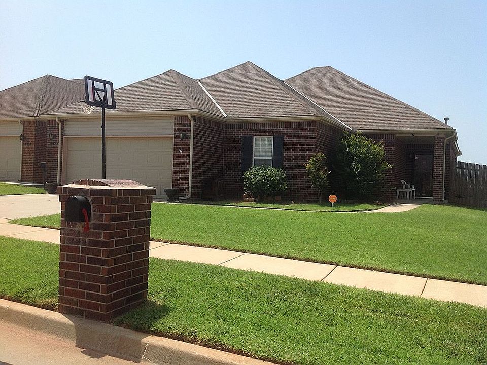 1st image of 5924 SE 68th St