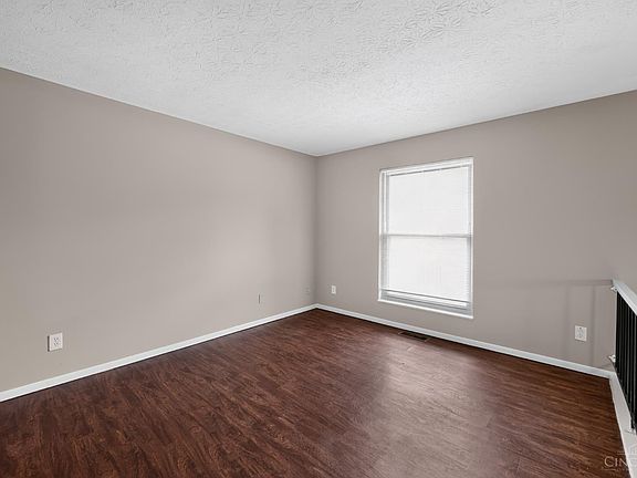 4th image of 4750 Mayhew Ave