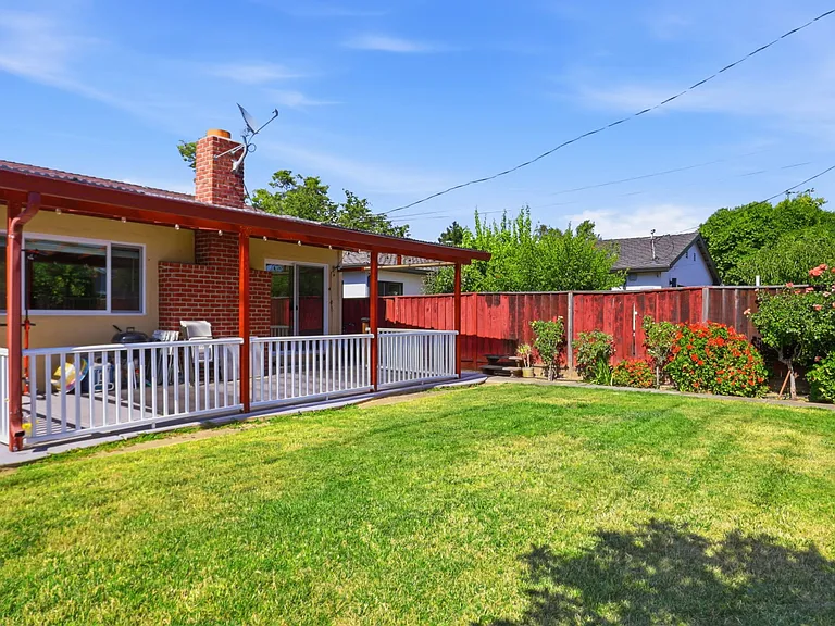 3974 Via Montalvo — Photo 30