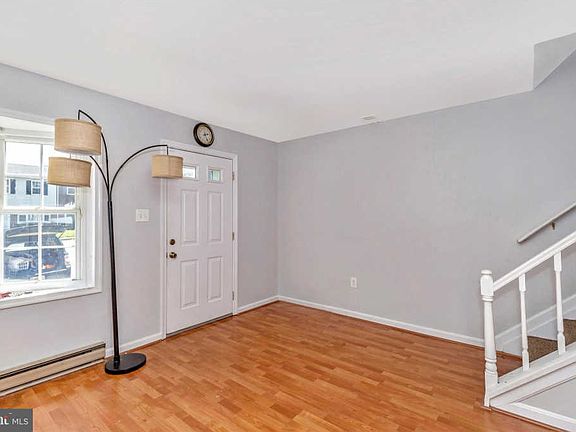 4th image of 31 E Orndorff Dr