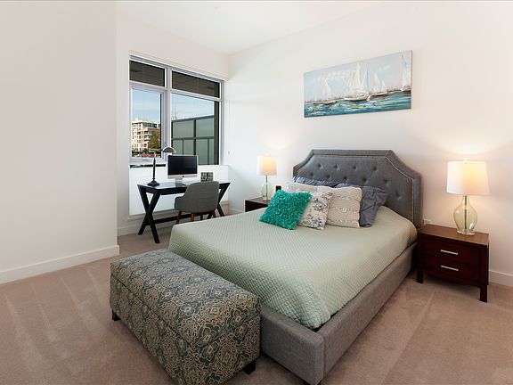 4th image of 738 Long Bridge Street #110