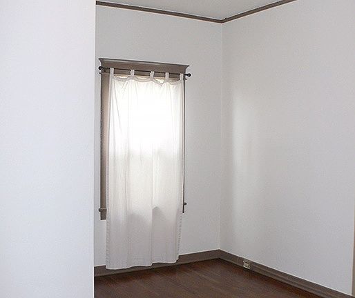 3rd image of 902 Poli St APT 103