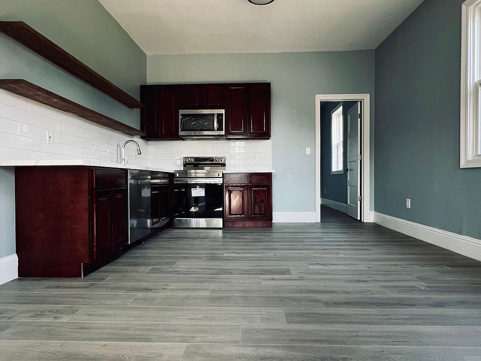1st image of 522 Whitney Ave