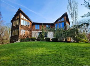 35 Fieldstone Ct, New City, NY 10956