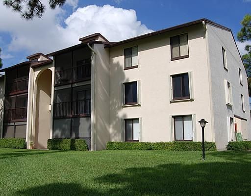 2nd image of 624 Sea Pine Way APT H2