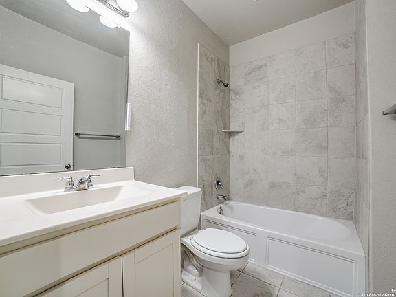 3rd image of 11741 TROUBADOUR TRAIL