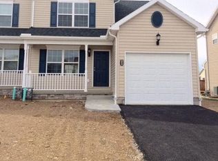 180 Breezewood Dr, Hanover, PA 17331