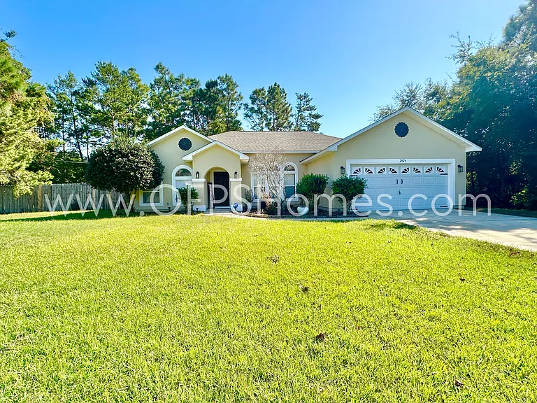 2426 Houston Cir — Photo 1