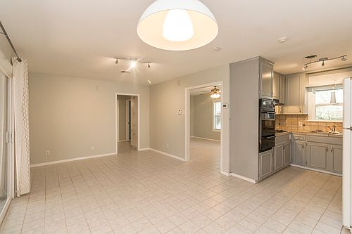 4th image of 1606 Ashberry Dr