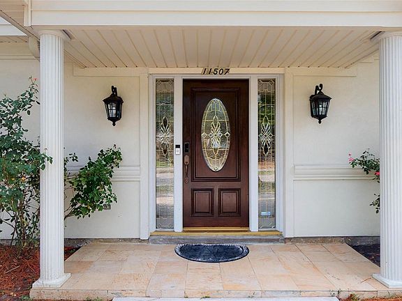 5th image of 11507 Briar Forest Dr