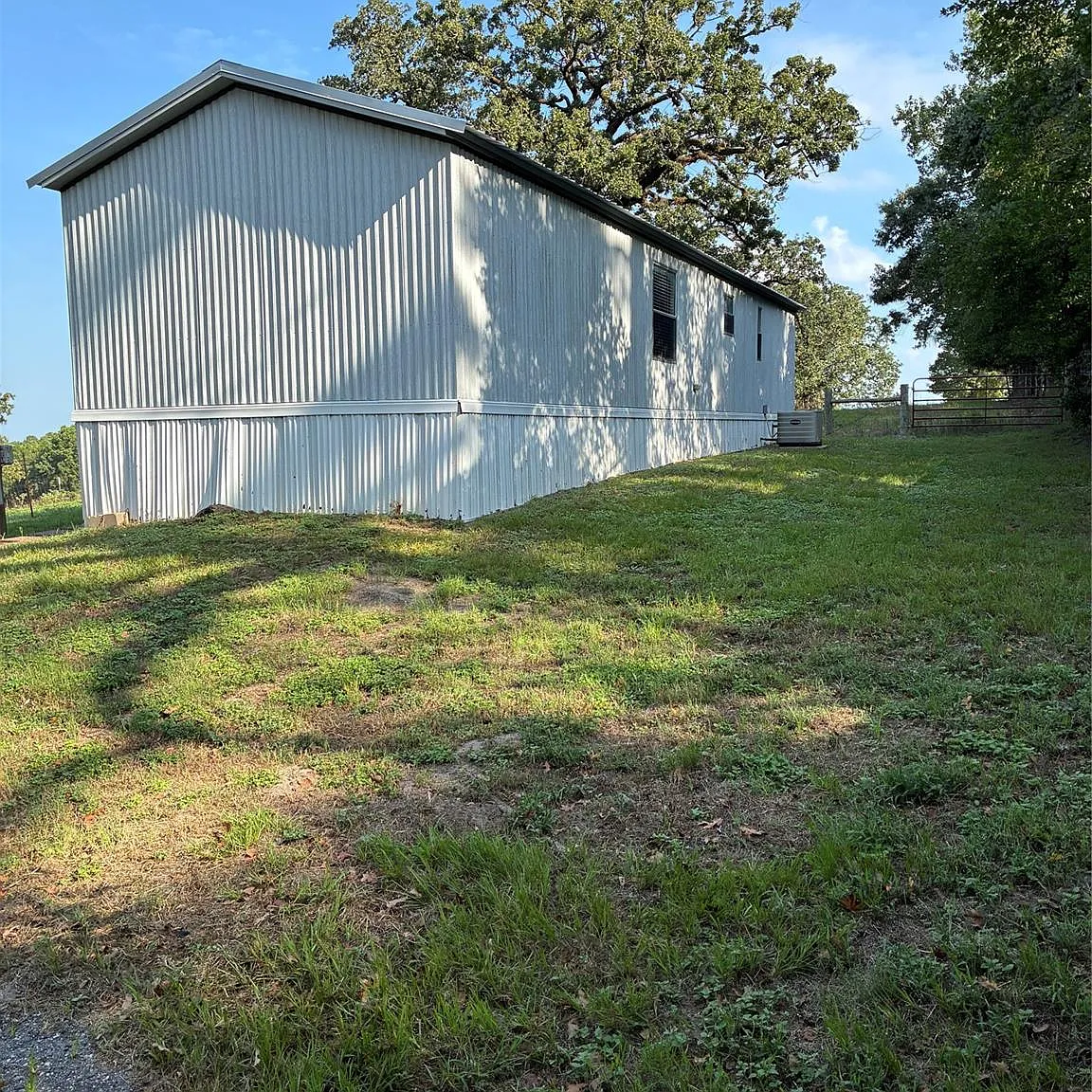 2 bed, 2.0 bath, 896 sqft, $1,200 — Photo 2