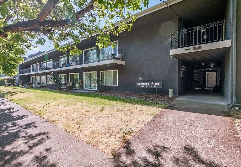 208 5th Ave SE #208 — Photo 54