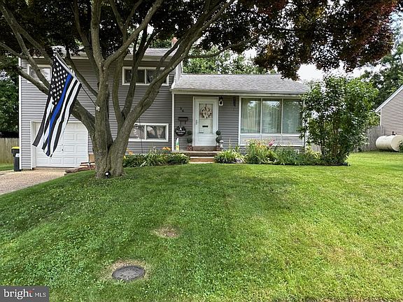 2nd image of 56 E Avon Dr