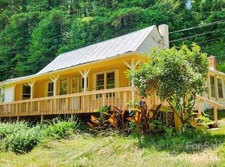 331 Thompson Rd, Spruce Pine, NC 28777