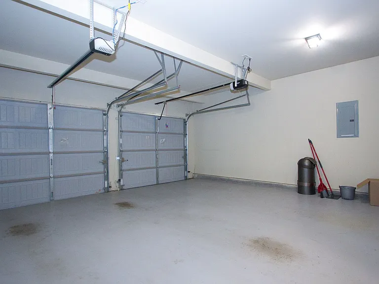 793 Kaitlyn Dr — Photo 40