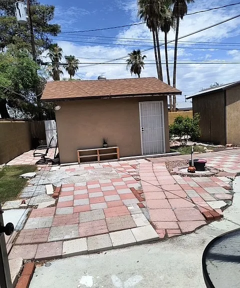 4706 Garden Pl — Photo 2