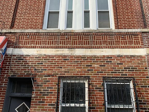 5th image of 1857 Gleason Ave #1A