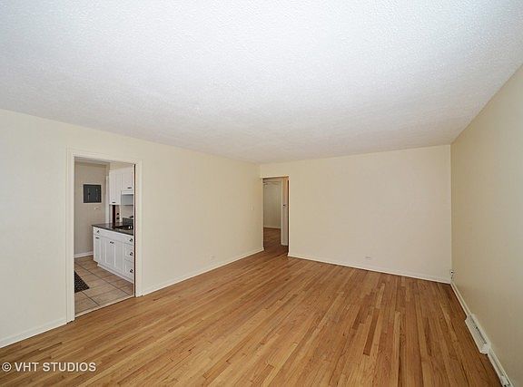 3rd image of 3419 Louis St