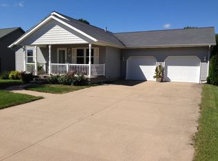 905 Huron St, Mediapolis, IA 52637