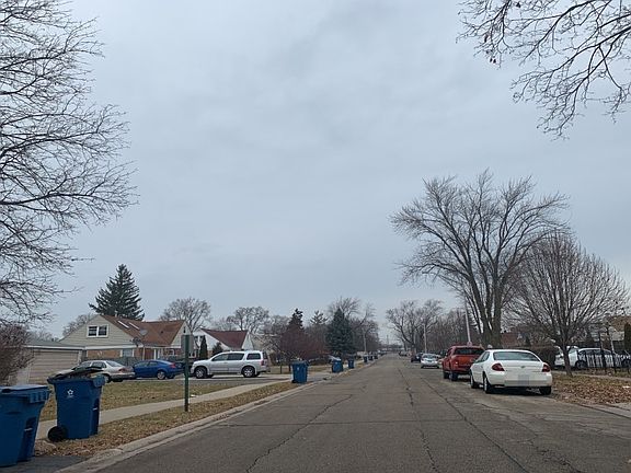 5th image of 1737 N 43rd Ave