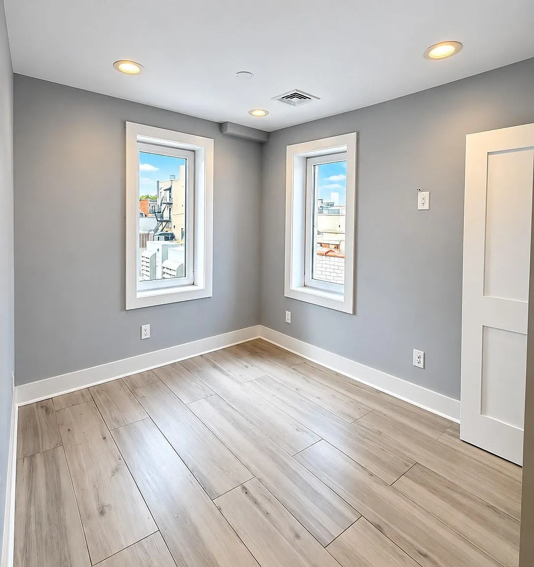 2 bed, 1.0 bath, 5450 sqft, $2,800 — Photo 3