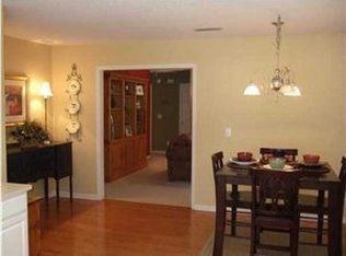 202 Edinburgh St, Summerville, SC 29483