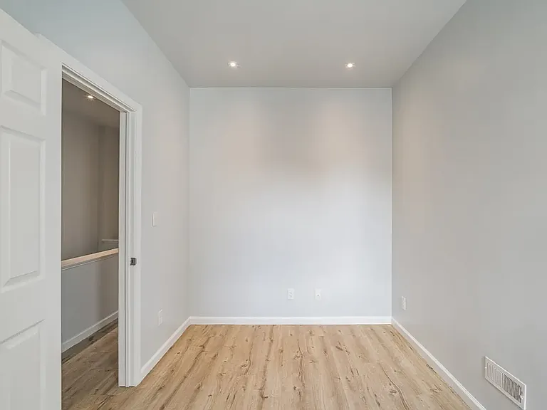 1239 N Frazier St #1 — Photo 19