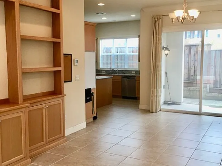 7089 Hyacinthus Ln — Photo 2