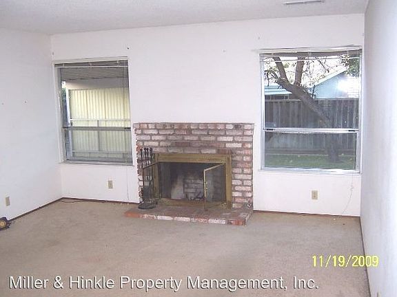 3rd image of 1471 Kingman Ave