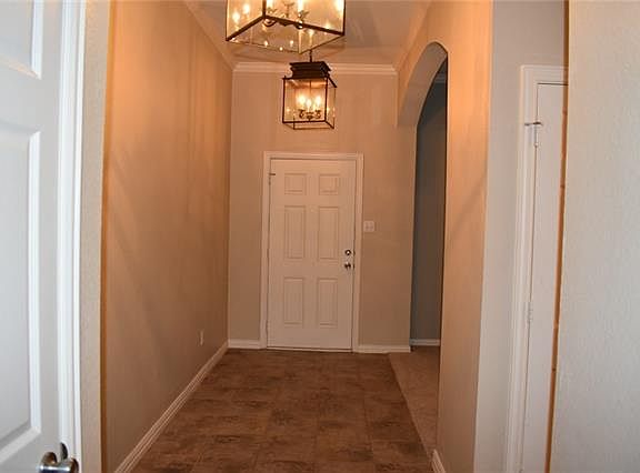 3rd image of 518 Hickory Ln